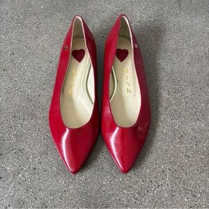 Bunny red MINK vegan Patent leather Pointed-Toe ballet Flats euro Sz 36 us 5.5-6